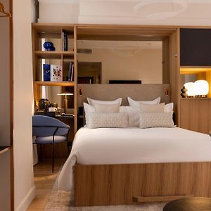 Habitación con Cama King Adaptada para Discapacitados